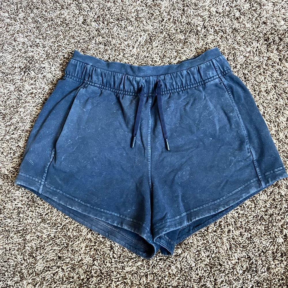 Lululemon Inner Glow High Rise Shorts